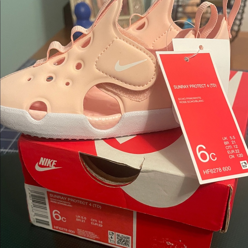 Nike Kids Sunray Protect 4 Pink Sandals